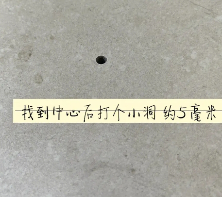 西岗瓷砖空鼓维修公司专业解答在瓷砖铺贴过程中，如果砂料搅拌不均匀，将会带来以下问题